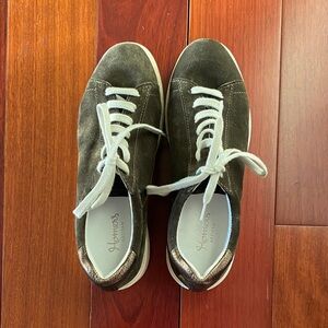 Homers Dark Gray Suede Sneakers